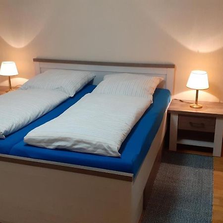 Preisbewusste Ferienwohnung Fuer 2 Personen U. Kleinkind Utarp Buitenkant foto