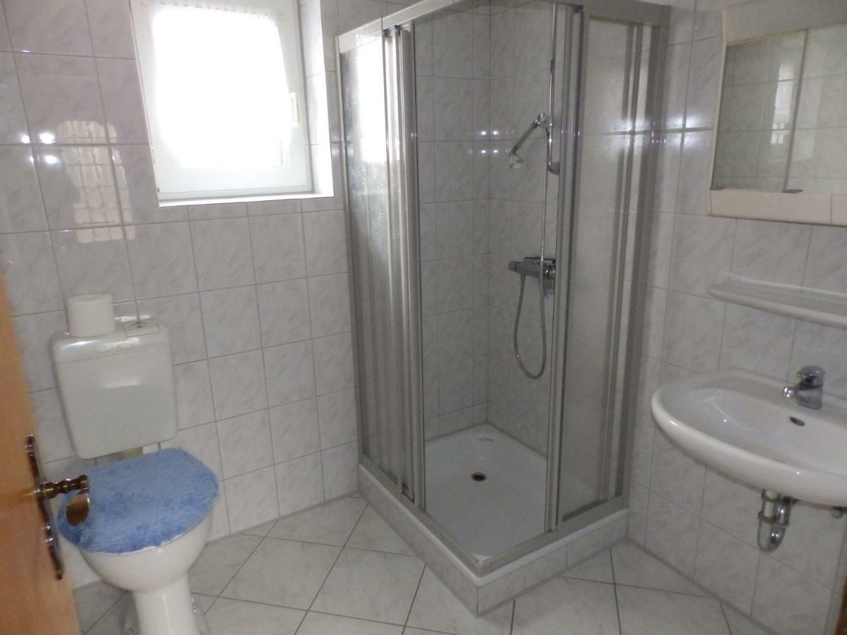 Preisbewusste Ferienwohnung Fuer 2 Personen U. Kleinkind Utarp Buitenkant foto